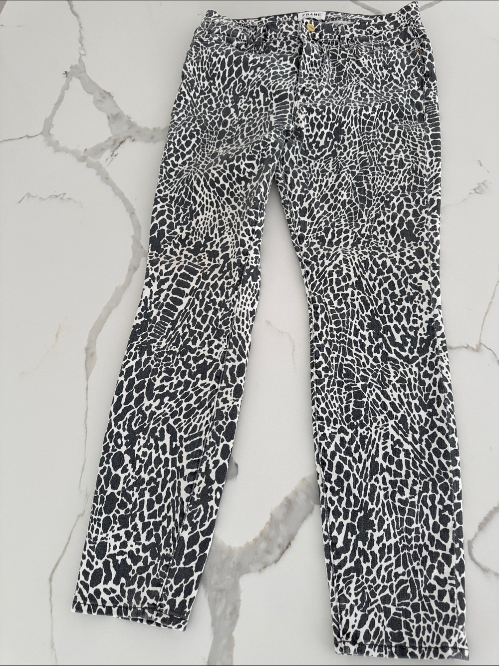 Frame Denim Black and White Animal-Print Skinny Jeans 🖤